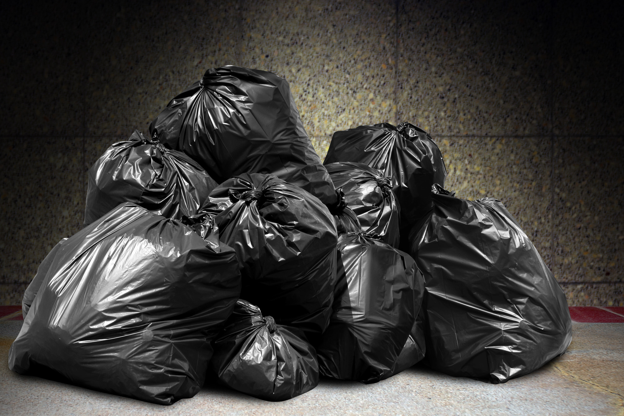 Практичность, удобство, следование нормам санитарии - характеристики мешков для мусора