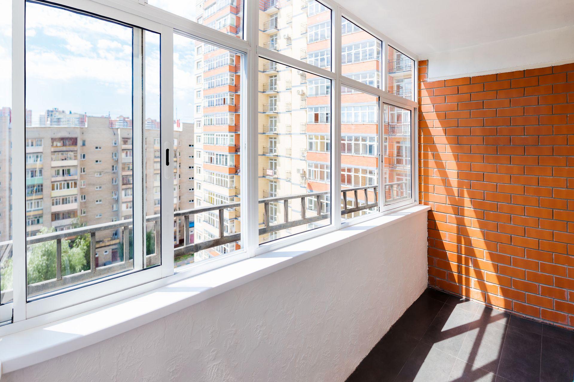 Теплое остекление балконов и лоджий: зачем оно нужно
